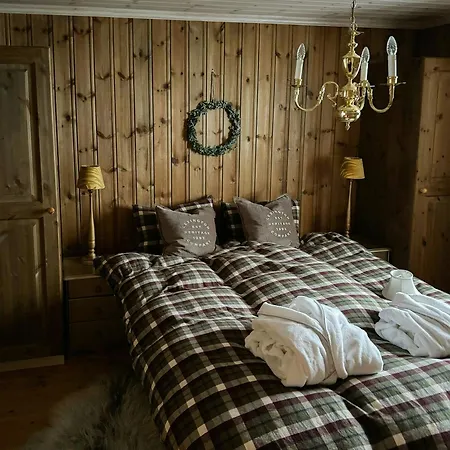 Panoramic Cabin With Fjord Views In Valldal 別荘