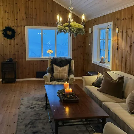 別荘 Panoramic Cabin With Fjord Views In Valldal *