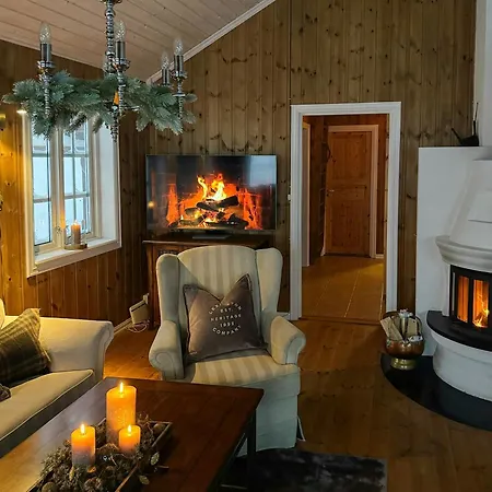 別荘 Panoramic Cabin With Fjord Views In Valldal ヴァルダル