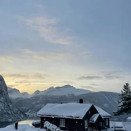 Panoramic Cabin With Fjord Views In Valldal 別荘 *