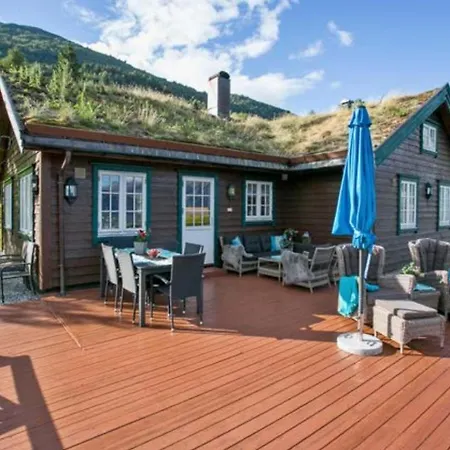 Panoramic With Fjord Views In Feriehus *